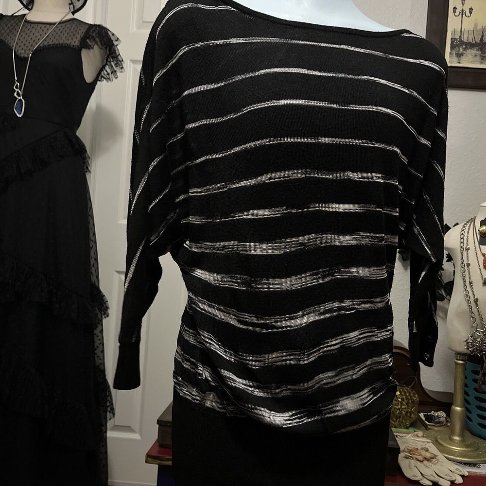 White House Black Market Fitted Waist Striped Sweater Sz M Batwing Sleeve